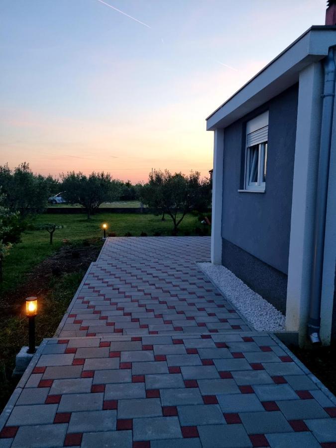 Apartmani Toni Drnis Luaran gambar