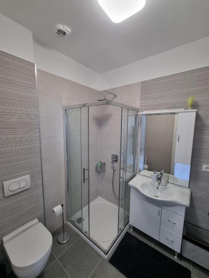 Apartmani Toni Drnis Luaran gambar