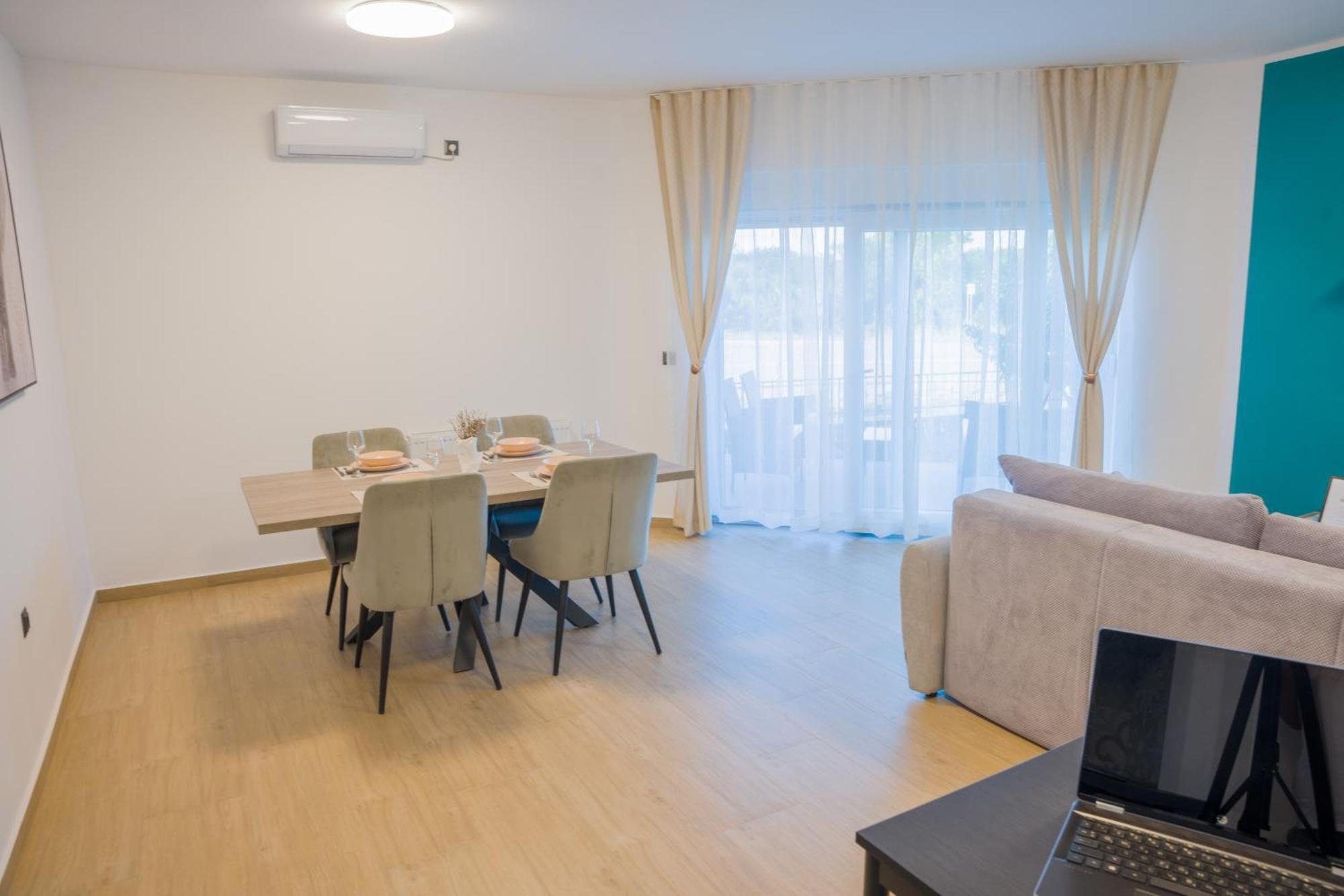 Apartmani Toni Drnis Luaran gambar